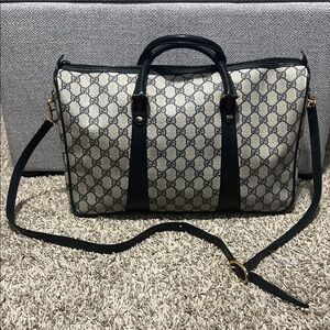 Gucci Beige GG Supreme Canvas Travel Bag with Navy Trim